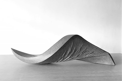 雕塑作品《翻轉》